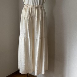 着物リメイク　ワイドパンツ　絹　ふくれ織り　アイボリー 1枚目の画像