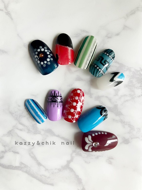 ネイルチップ エスニック風幾何学模様 ネイルチップ ネイルシール Kazzy Chik Nail 通販 Creema クリーマ ハンドメイド 手作り クラフト作品の販売サイト