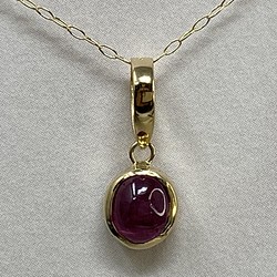 k18YG AU750 18金 天然ルビー 0.69ct ペンダントネックレス-