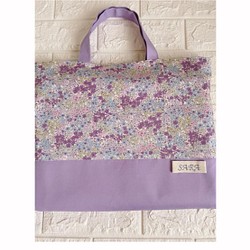 お名前刺繍無料　ラベンダーカラー紫陽花のレッスンバッグ 1枚目の画像