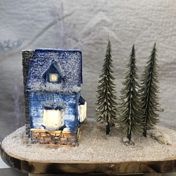 雪國藍色小屋 藝術燈飾 第1張的照片