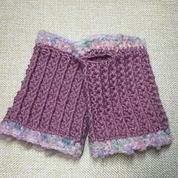手編み【ピンクとふわふわが可愛い！ハンドウォーマー】リストウォーマーにもなります！送料無料 1枚目の画像