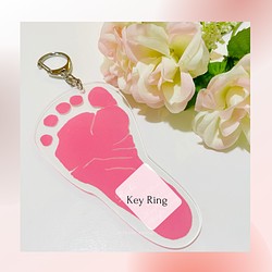 ピンク*手形足形キーホルダー＊出産祝いや記念作りに選ばれてます 1枚目の画像