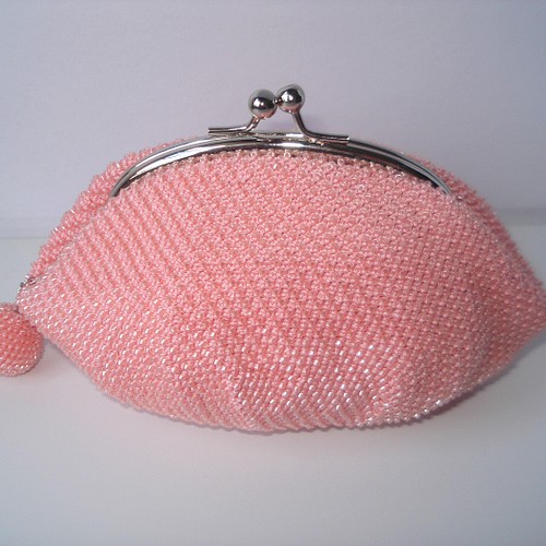 Beaded Purse --Cherry Blossom-- がま口 茶柱タツ子商店 通販｜Creema