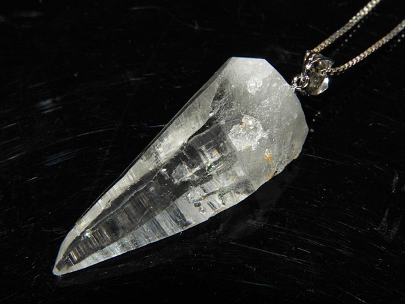揺るがない№１水晶！ネパールガネーシュヒマール産のヒマラヤ水晶原石
