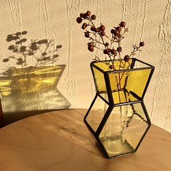 ステンドグラスのアートな花瓶(イエロー)【受注製作】 一輪挿し 