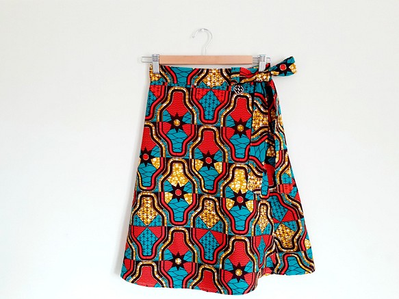アフリカ布巻きスカート (ひざ丈) 1枚目の画像