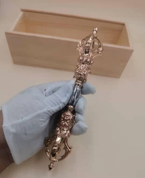 廉価版 チベット仏教法器 川派穢迹金鋼撅 金剛杵 真鍮制 vajra 26.5cm