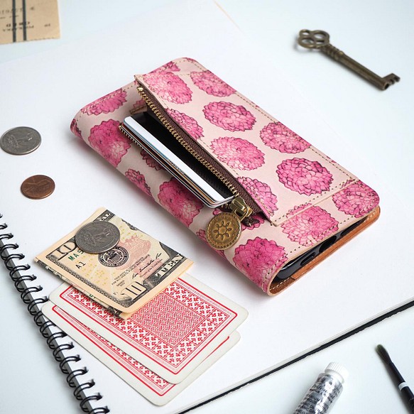 片マチ ファスナーポケット付 iPhoneケース（ダリア ドット）手帳型 牛革 1枚目の画像