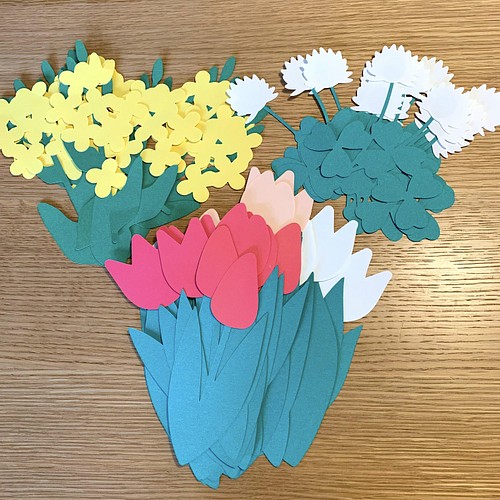 壁面装飾 チューリップの花ペーパークラフト12枚 その他素材 Party Crafts 通販 Creema クリーマ ハンドメイド 手作り クラフト作品の販売サイト