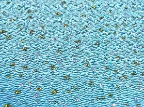 レーヨンちりめん生地 金散らし 金箔 キラキラ生地 金色のドット 水色地(0663-32) 1枚目の画像