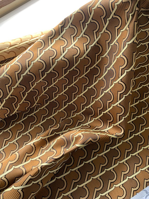 ジャガード織物　手芸生地　ジオメトリックストライプ　ブラウン 1枚目の画像