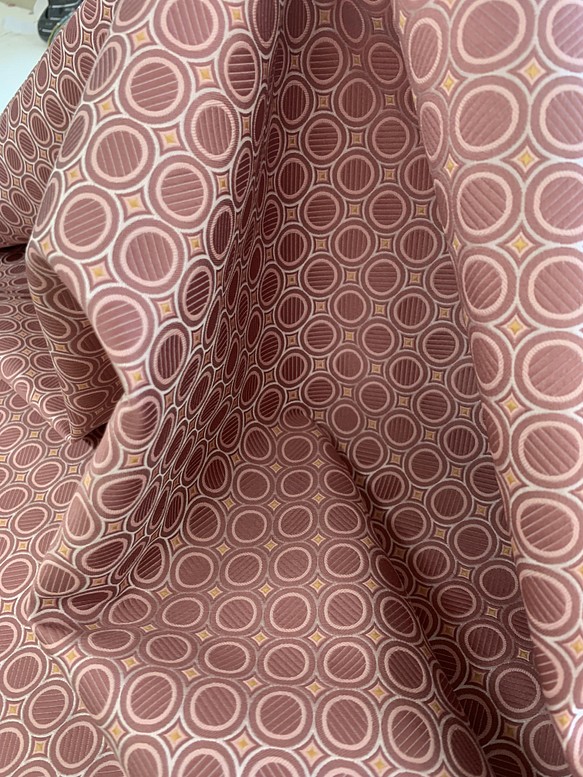 ジャガード織物　手芸生地　メダリオン　コーラルピンク 1枚目の画像