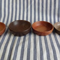 良岳の4種類の材の豆皿 1枚目の画像