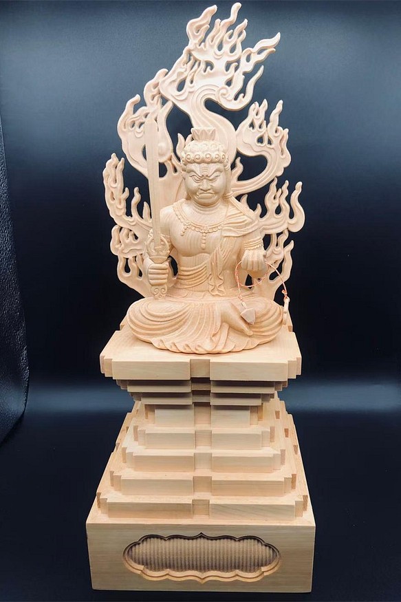 総檜材 仏教工芸品 木彫仏像 精密彫刻 極上品 仏師で仕上げ品 倶利伽羅 