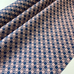 ジャガード織物　手芸生地　オセロ　ブルー／ピンク 1枚目の画像