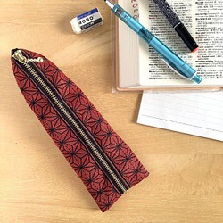 畳縁　笔盒　日式　大麻葉圖案　護身符　紅色背景上的黑色 第1張的照片