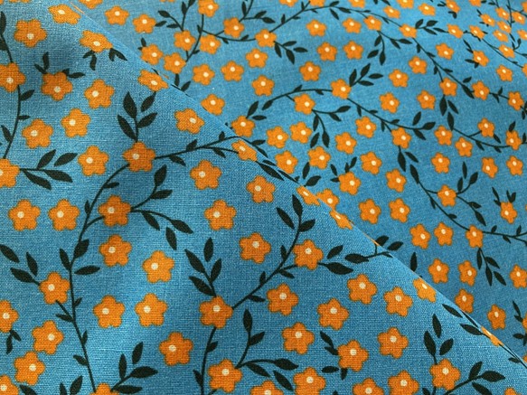 40cm ワイド幅 フランス ブルー地にオレンジの小花 1枚目の画像