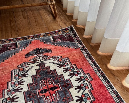 Turkish vintage style rug トルコのヴィンテージスタイルラグ 玄関マット