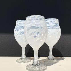 麻炭ガラス 『白煙』赤ワイン用ゴブレット(ヒマラヤ産原種麻炭使用)』 1枚目の画像
