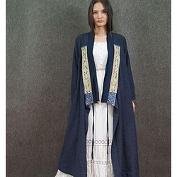 ミァオ族手作りのアンティーク刺繍付きスプリングコート 上品でユニーク 一点物 スタイリッシュな オリエンタル#103 1枚目の画像