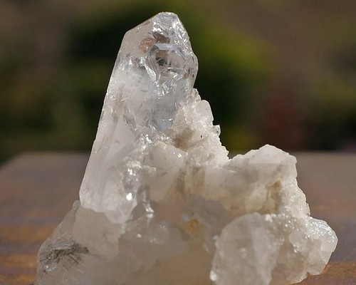 天然石約81g高さ約56mm水晶クラスター虹入り♪(ブラジル産)透明