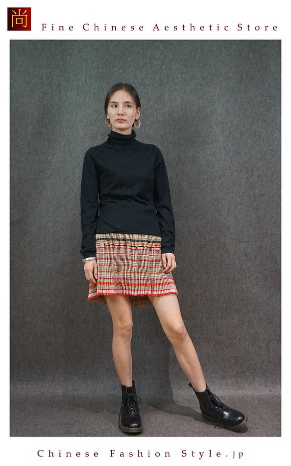 貴州苗族の刺繍付きスカート100%ハンドメイド 手織プリーツスカート Bohoスタイルな女性ためのドレス #122 1枚目の画像