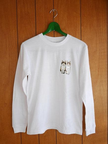 猫と暮す長袖Tシャツ/白/三毛猫XSサイズ 1枚目の画像