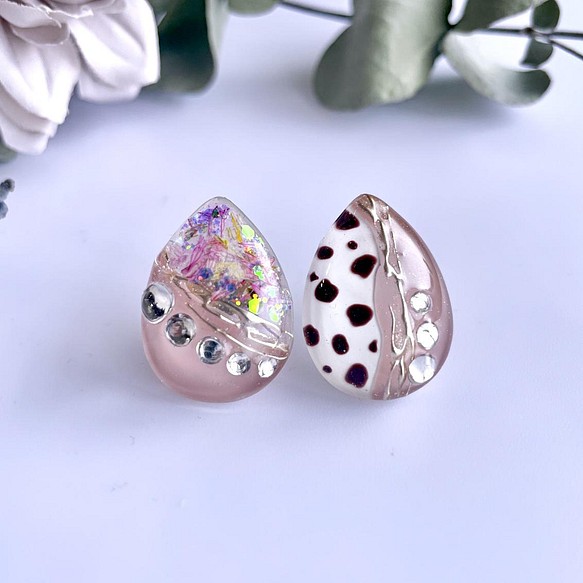 glass drop dalmatian dried flower Earrings 1枚目の画像