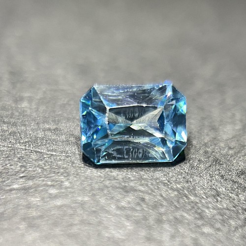 SR47ブルージルコンルース1.50ct-