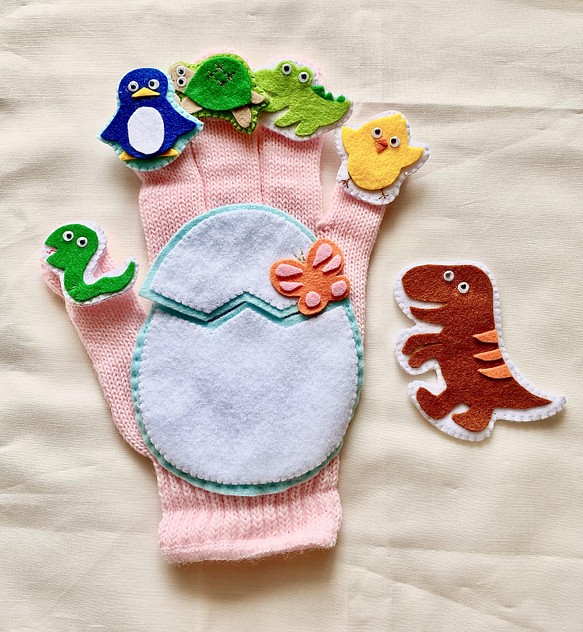 手袋シアター、可愛い、恐竜が人気です♪演じ方説明付き おもちゃ・人形 アトリエFun 通販｜Creema(クリーマ)