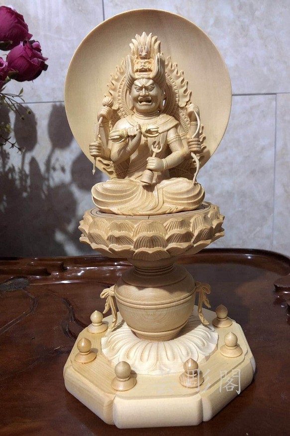 極上品　総檜材　仏教工芸品　木彫仏像　精密彫刻　 　　愛染明王座像