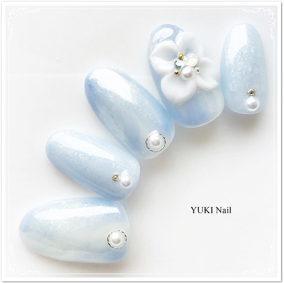 ライトブルーのフラワーネイル ネイルチップ ネイルシール Bridal Yuki Nail 通販 Creema クリーマ ハンドメイド 手作り クラフト作品の販売サイト