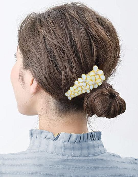 ヘアクリップ 白い花 パール ヘアピン ヘアアクセサリー 上品 かわいい パーティ 結婚式 二次会母の日 ヘアアクセサリー Camcam Label 通販 Creema クリーマ ハンドメイド 手作り クラフト作品の販売サイト