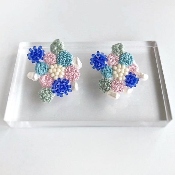 Mosaic ビーズ刺繍ピアス イヤリング Sherbet ピアス Bibitte 通販 Creema クリーマ ハンドメイド 手作り クラフト作品の販売サイト