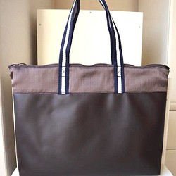 Sale-一点物ーとても軽いバッグ(パソコンとA4書類ファイル楽々入り）ファスナーバッグー黒ー茶色紐紺 1枚目の画像