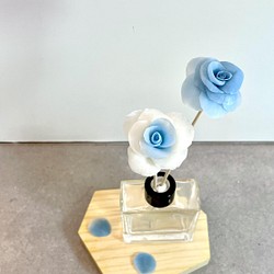 精油擴香棒｜手工黏土仿真玫瑰花造型｜藍色 第4張的照片