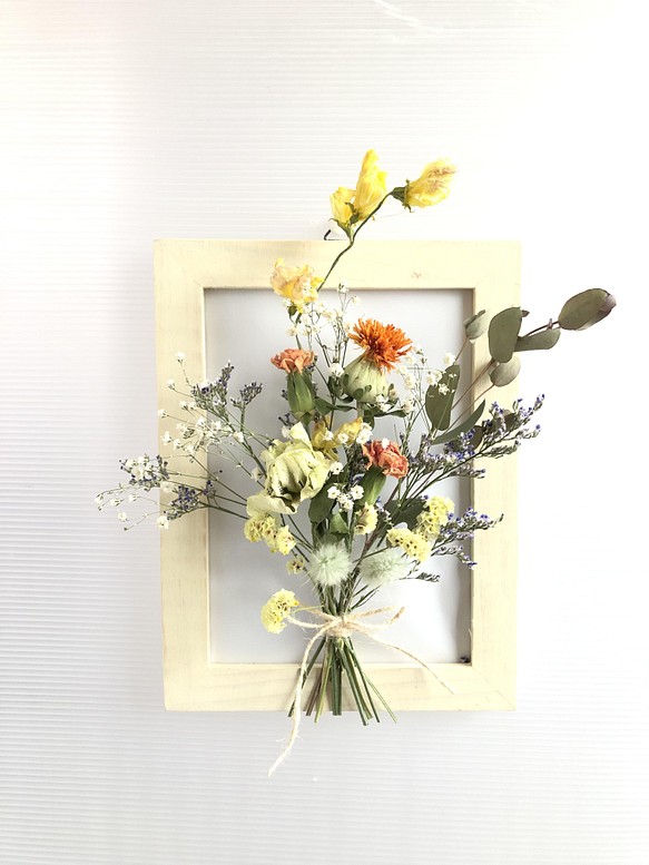 ドライフラワー花束インテリア（壁掛け） 1枚目の画像