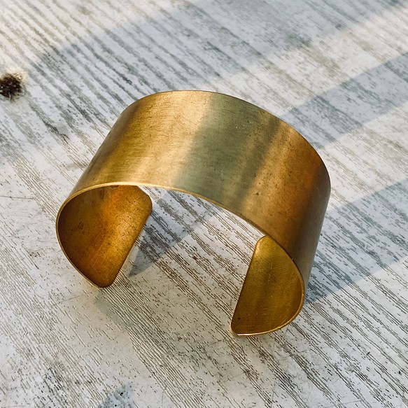 黃銅寬版手環可客製姓名S344 手環鍬鍬手作銀飾的作品｜Creema