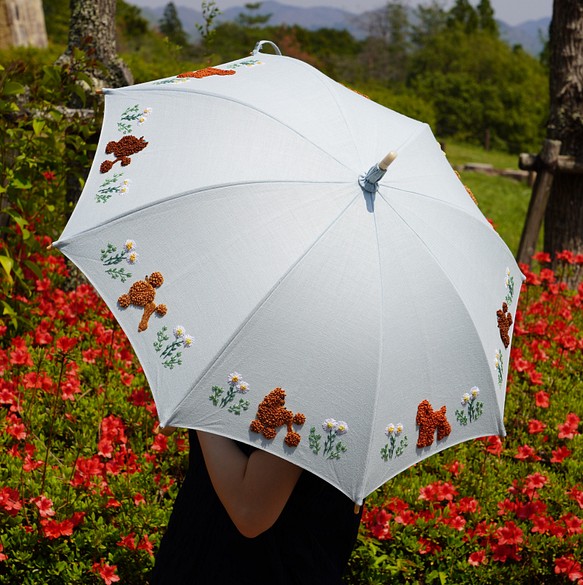 白い日傘　パラソル　UV加工　花刺繍タグはありません