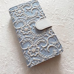 手帳型　ボタニカル刺繍　iPhoneケース 1枚目の画像