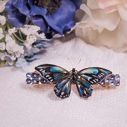 青緑なレジンの手作り金属糸蝶々バレッタ 1枚目の画像