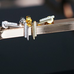 【Silver925】CZ Parallel Bar Stud Earrings 1枚目の画像