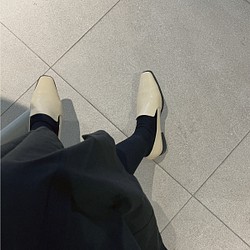 [大韓民国の手作り靴] クラシック·ビード·ローファー靴 /Light Cream 1枚目の画像