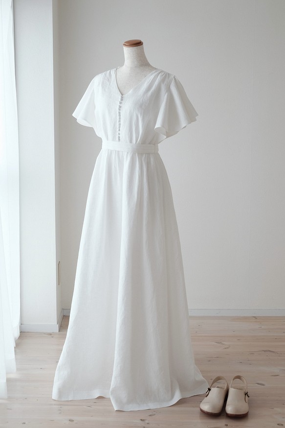 リネンのフリル袖ウェディングドレス 1枚目の画像