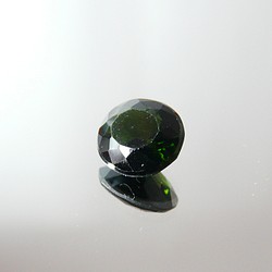 P842　【ブラジル産】　天然トルマリン（電気石）　　ルース 1枚目の画像
