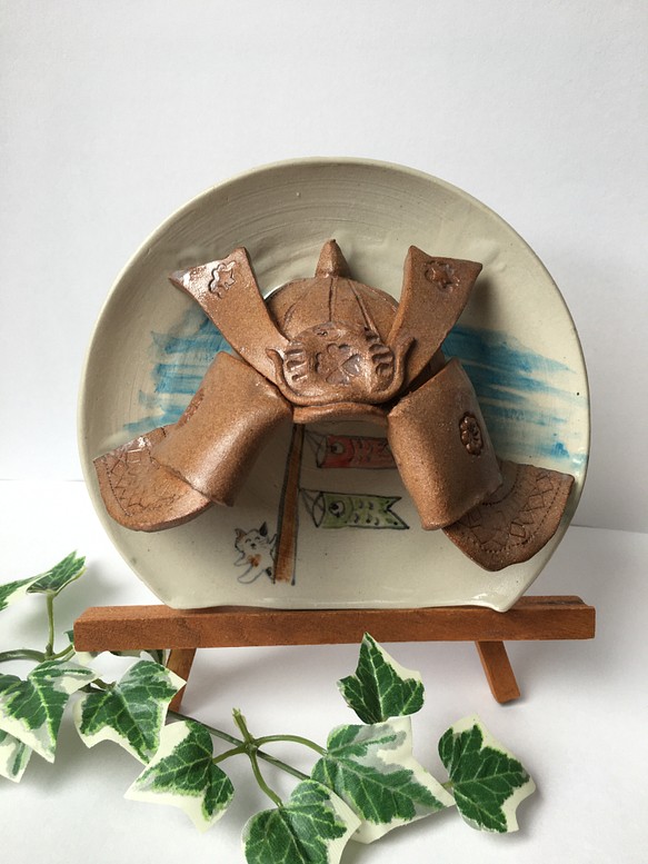 子供の日　カブト飾り　コンパクト兜　陶器　鯉のぼりとかぶと 1枚目の画像
