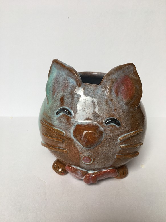 ネコ花器　猫の花入　陶器花瓶　母の日　父の日　プレゼント 1枚目の画像