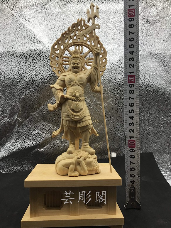 四天王（持国天） 木彫仏像 仏教工芸品 天然の木 置物 細工精彫 彫刻