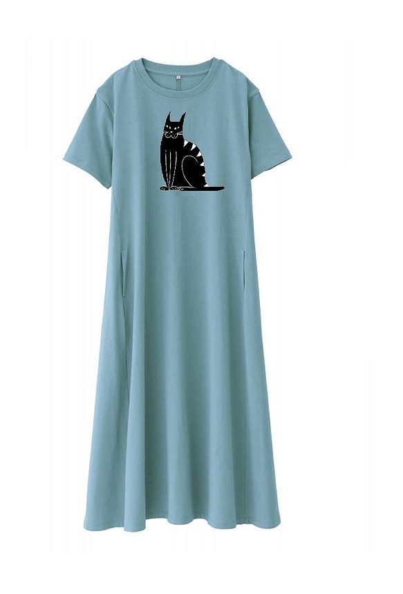 黒猫柄　レディースTシャツフレアワンピース綿100％【S～4L】 1枚目の画像